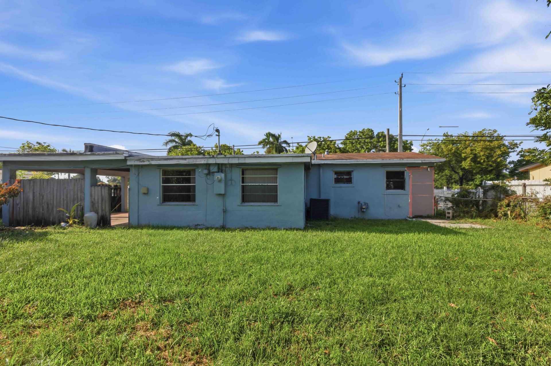 980 NW 183rd Street, Miami Gardens, FL 33169 Photo