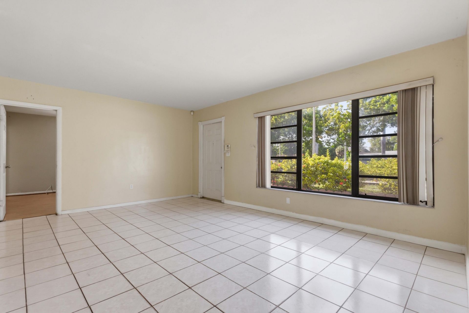 980 NW 183rd Street, Miami Gardens, FL 33169 Photo