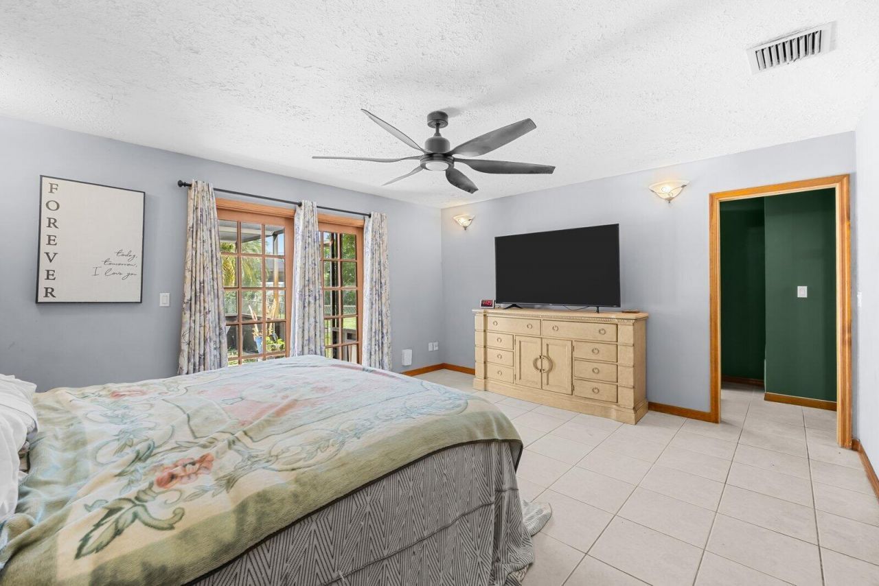 101 SE Nash Court, Port Saint Lucie, FL 34983 Photo