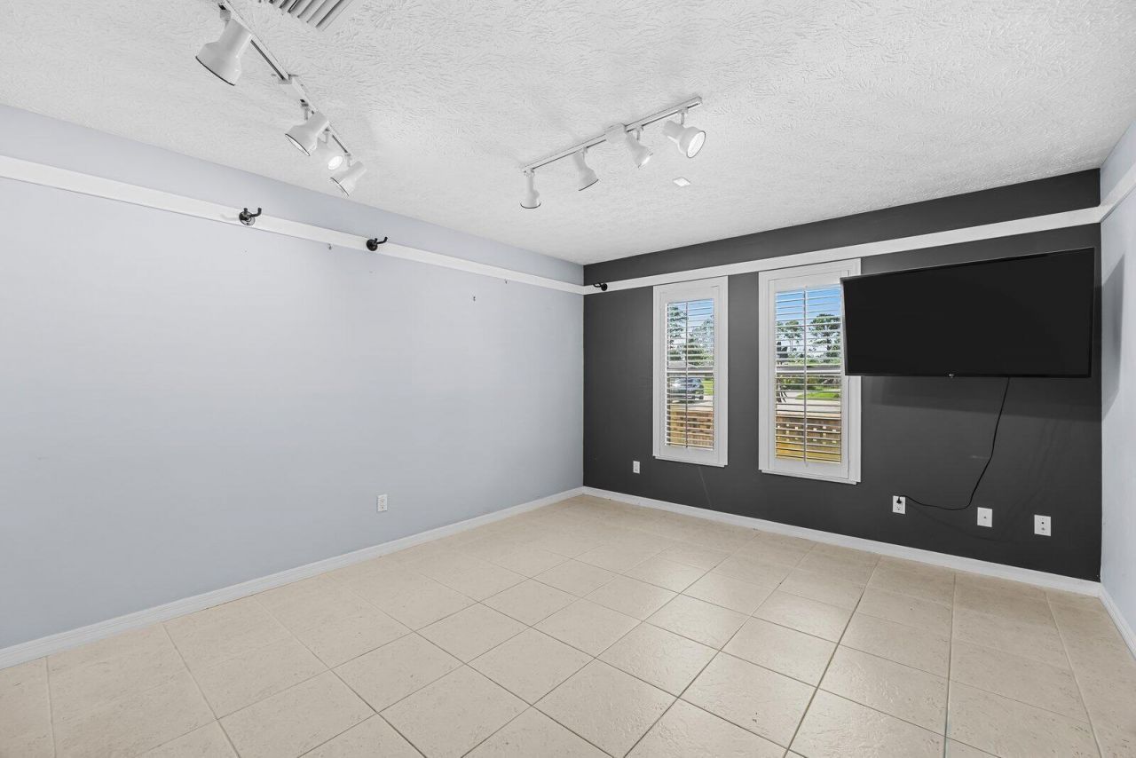 101 SE Nash Court, Port Saint Lucie, FL 34983 Photo