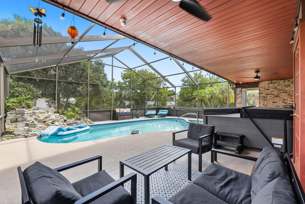101 SE Nash Court, Port Saint Lucie, FL 34983 Photo