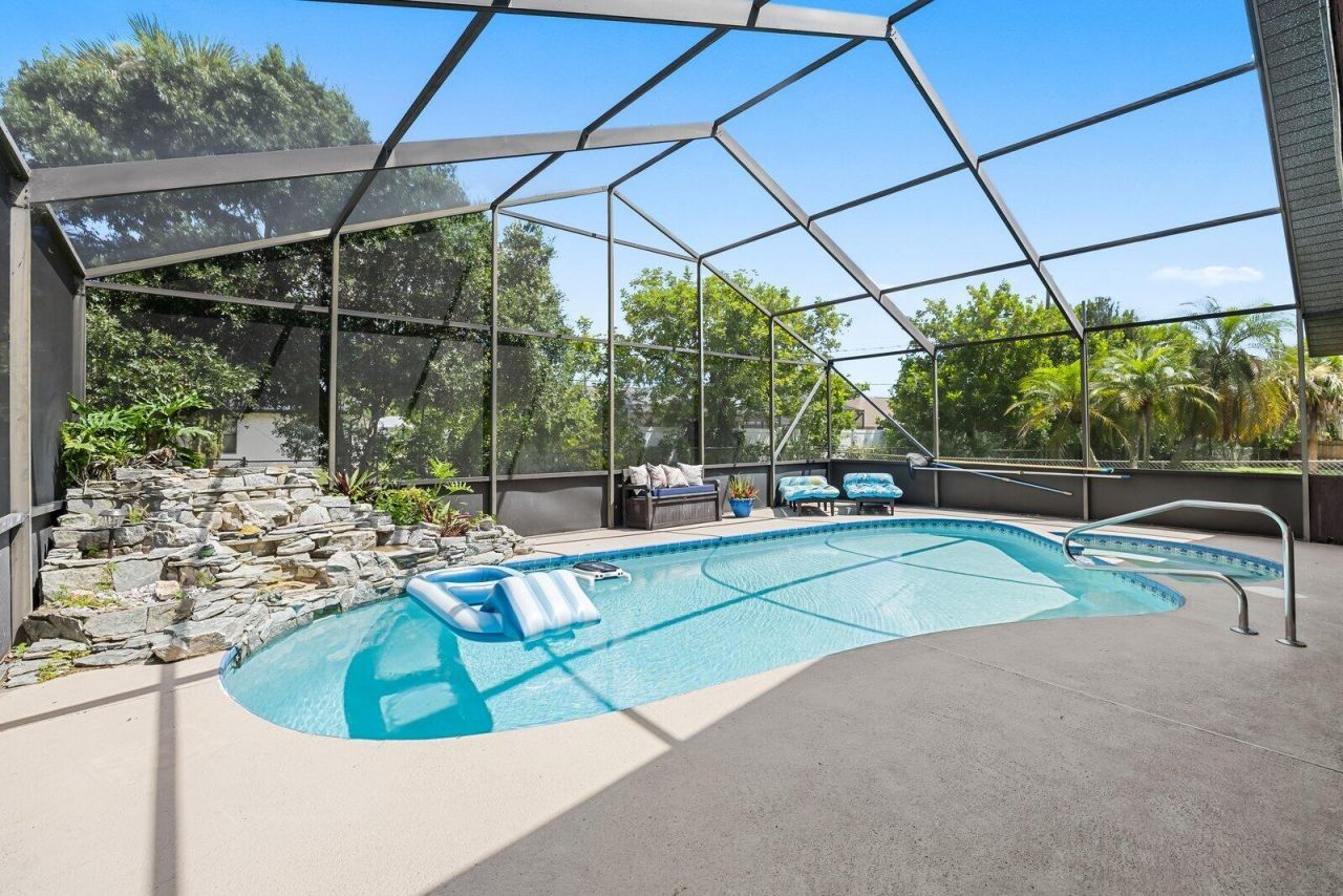 101 SE Nash Court, Port Saint Lucie, FL 34983 Photo