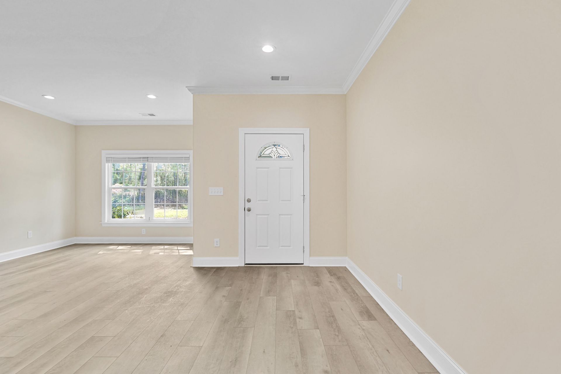 1809 Zelasko Drive Photo 10