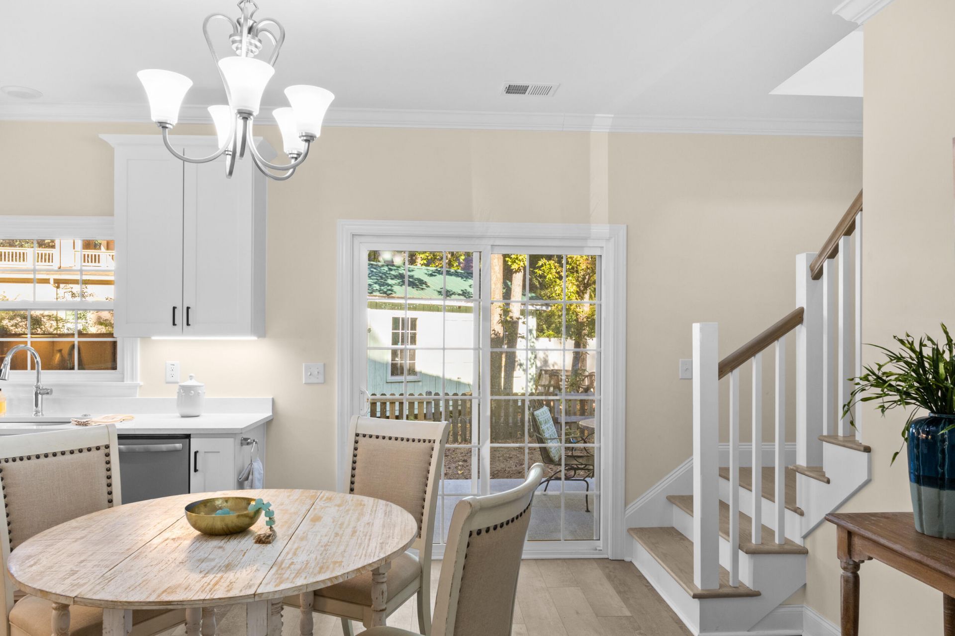 1809 Zelasko Drive Photo 15