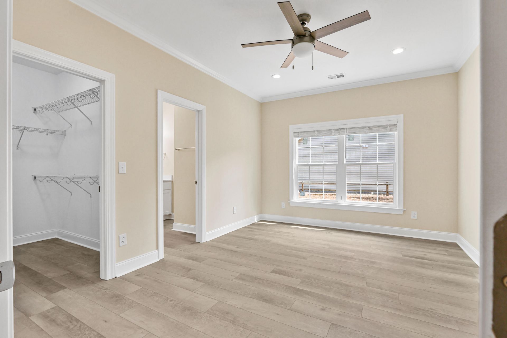 1809 Zelasko Drive Photo 20