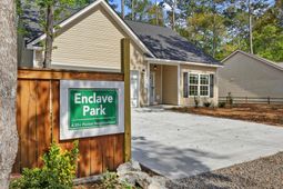 1809 Zelasko Drive photo 4