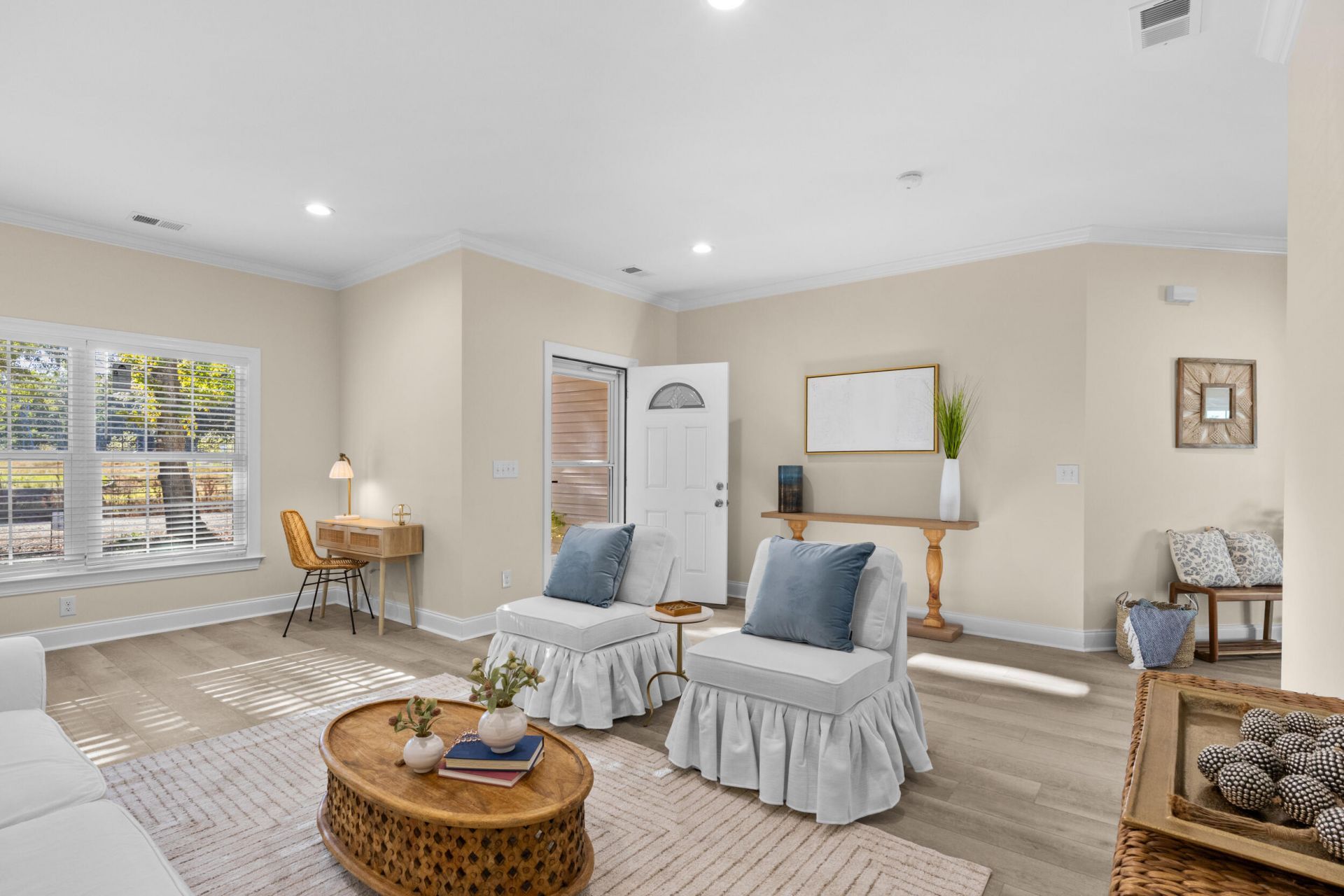 1809 Zelasko Drive Photo 9