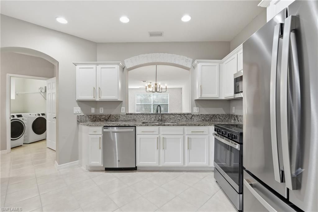 9829 Roundstone Cir, Fort Myers, FL 33967 Photo