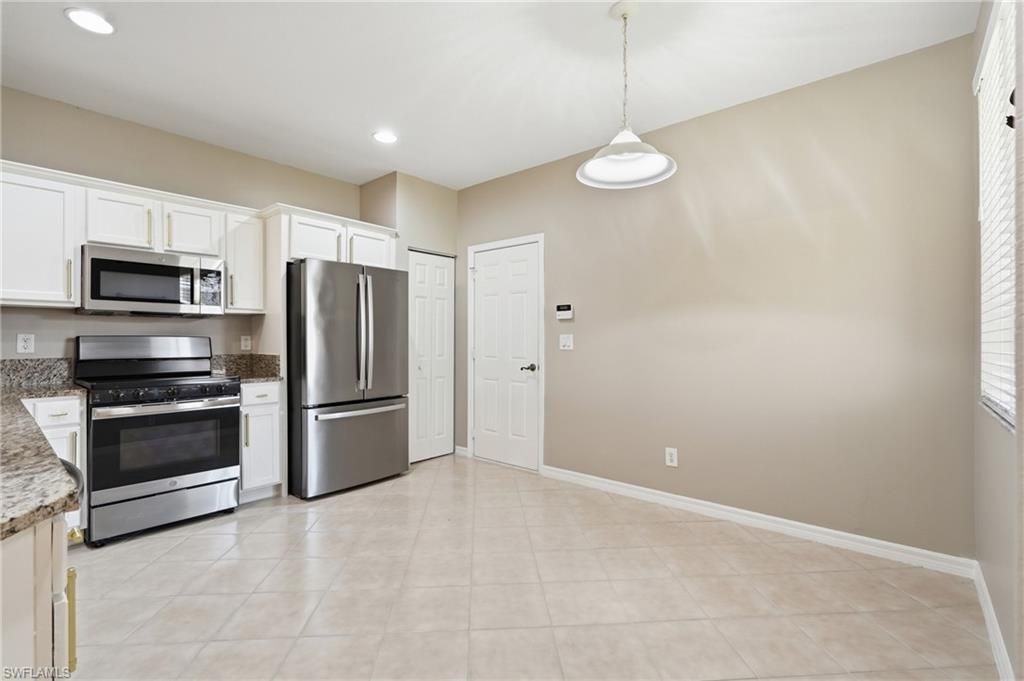 9829 Roundstone Cir, Fort Myers, FL 33967 Photo