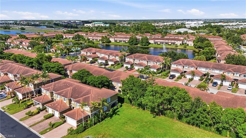 9829 Roundstone Cir, Fort Myers, FL 33967 Photo