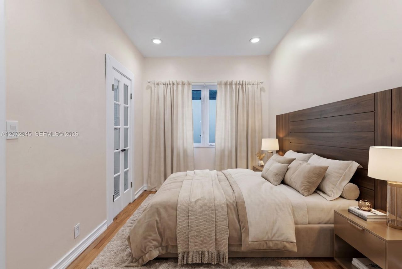 8901 Hawthorne Ave, Surfside, FL 33154 Photo