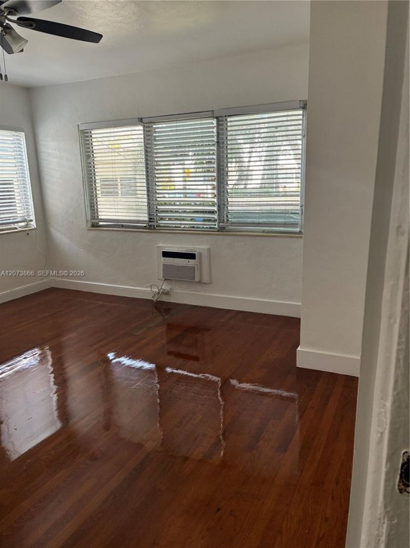 8020 Abbott Ave, Unit 4, Miami Beach, FL 33141 Photo