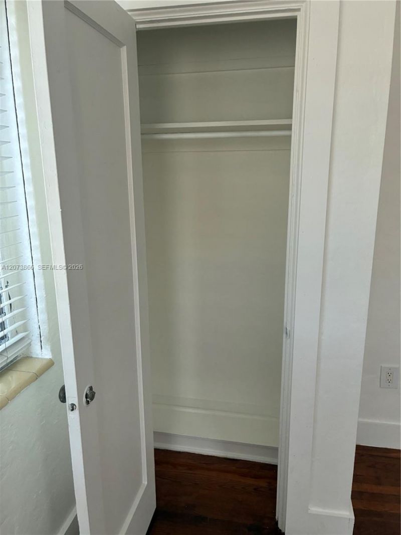 8020 Abbott Ave, Unit 4, Miami Beach, FL 33141 Photo