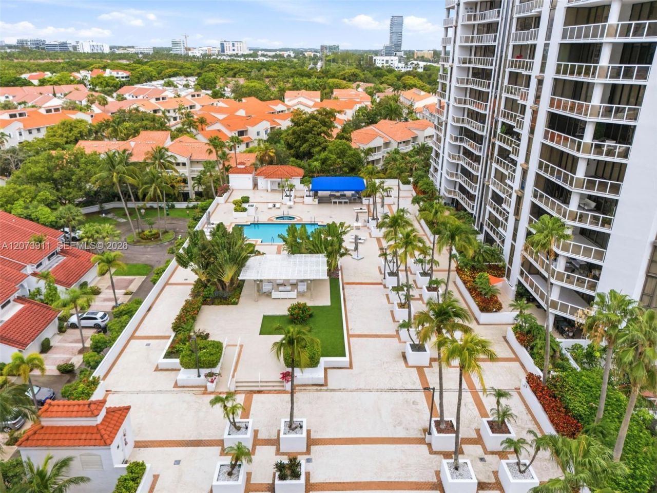 3610 Yacht Club Dr , Unit 1115, Aventura, FL 33180 Photo
