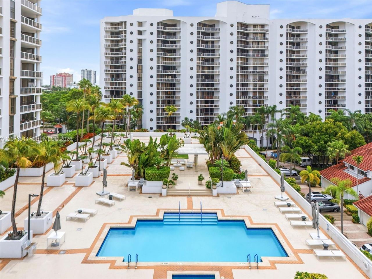 3610 Yacht Club Dr , Unit 1115, Aventura, FL 33180 Photo