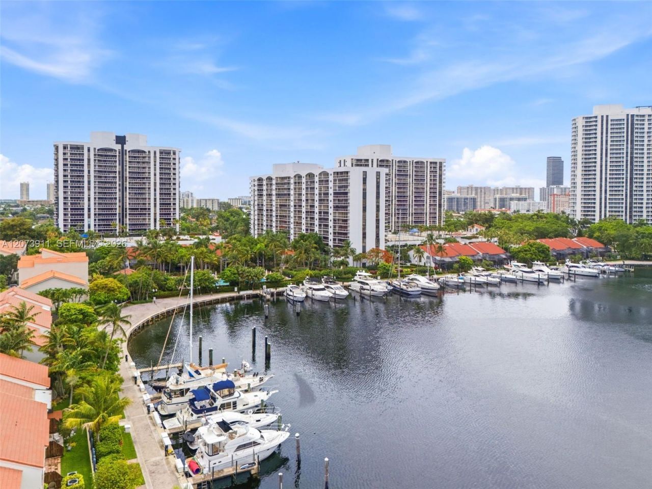 3610 Yacht Club Dr , Unit 1115, Aventura, FL 33180 Photo