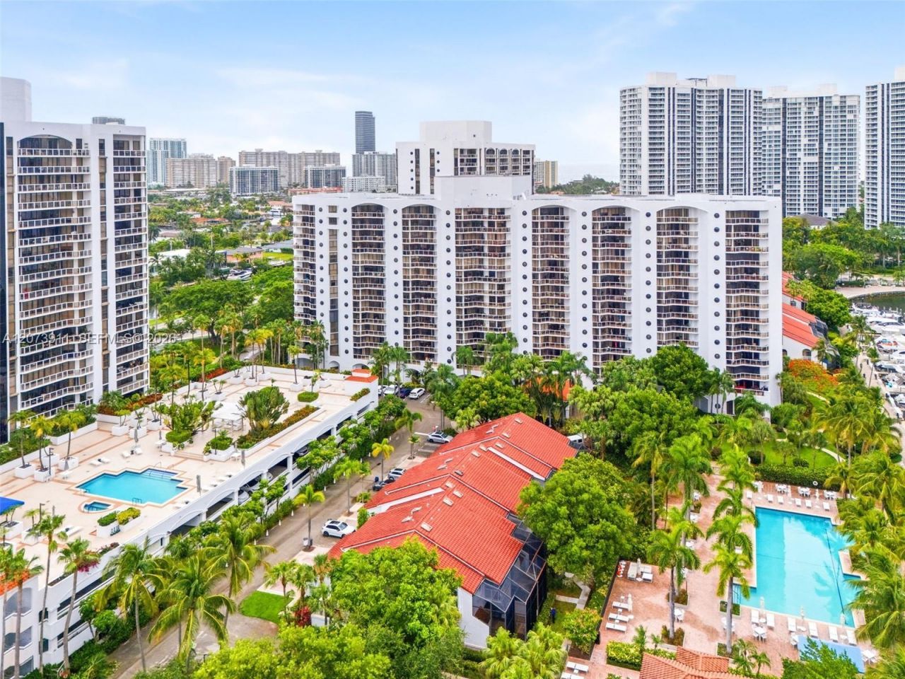 3610 Yacht Club Dr , Unit 1115, Aventura, FL 33180 Photo
