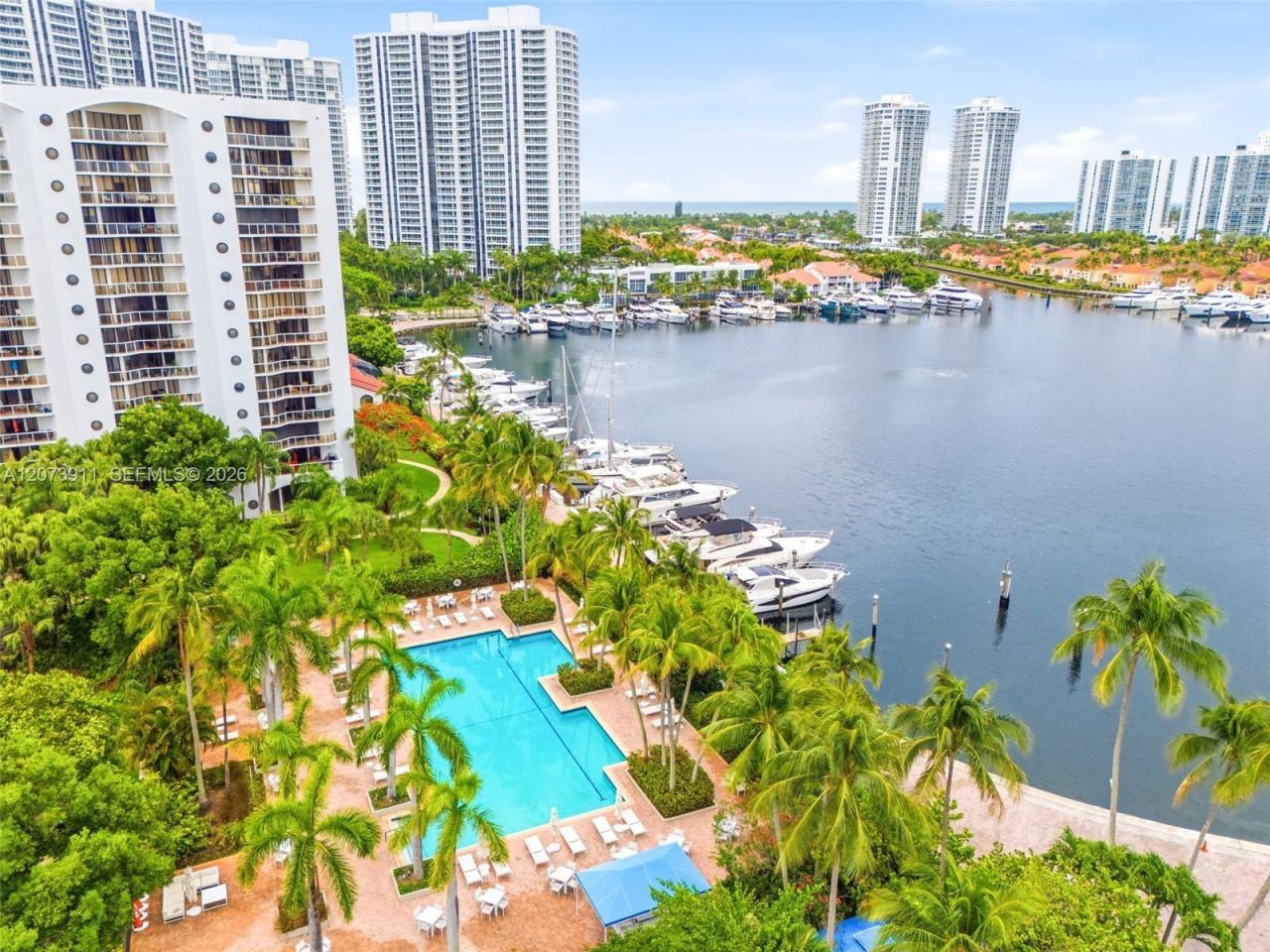 3610 Yacht Club Dr , Unit 1115, Aventura, FL 33180 Photo