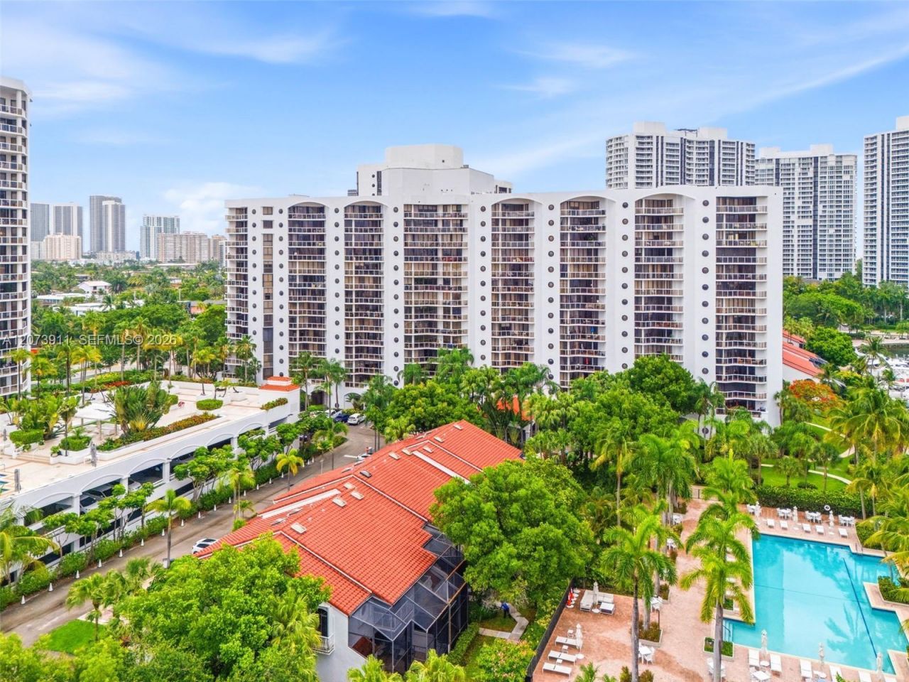 3610 Yacht Club Dr , Unit 1115, Aventura, FL 33180 Photo
