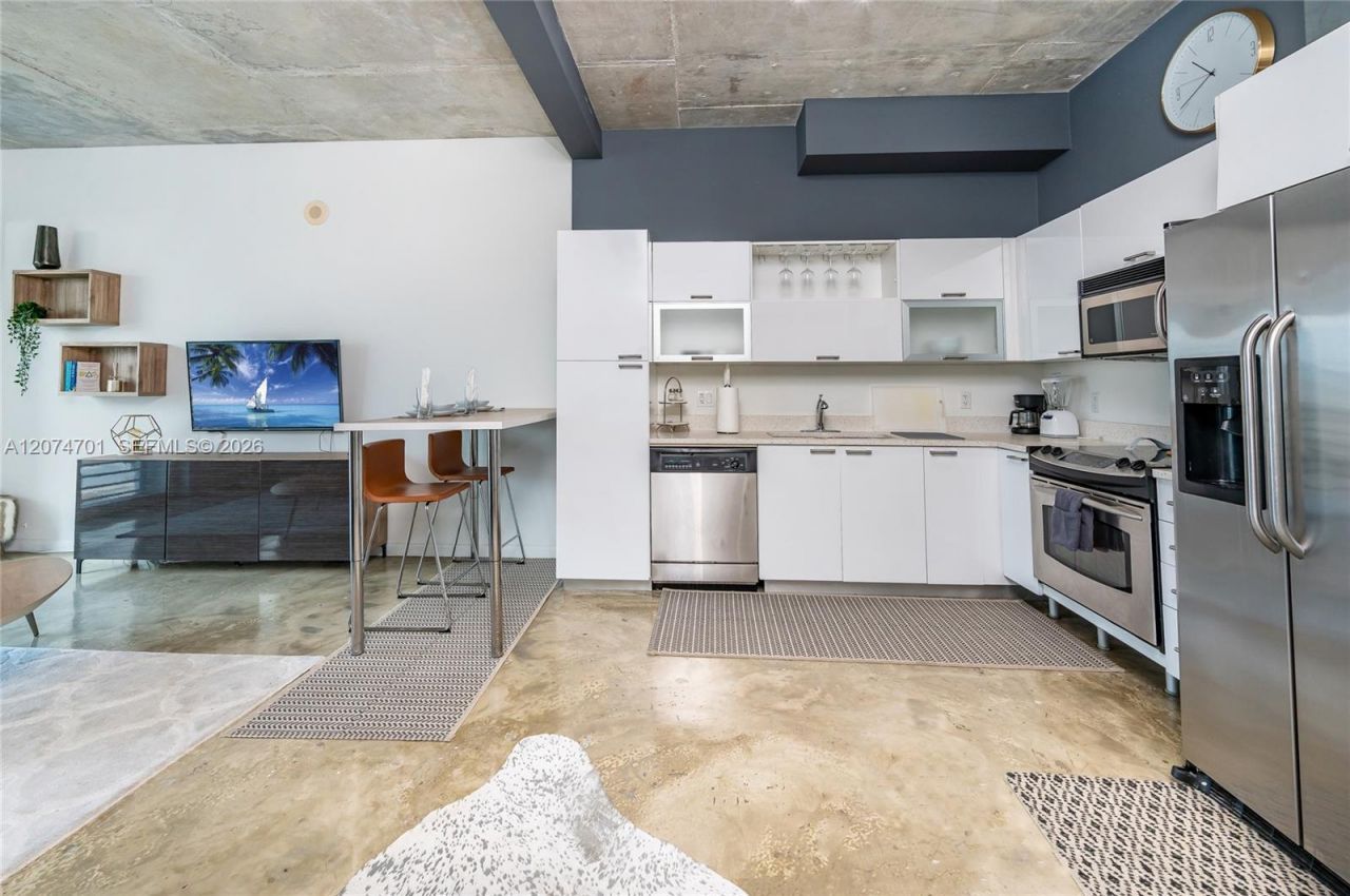 234 NE 3rd St, Unit 1703, Miami, FL 33132 Photo
