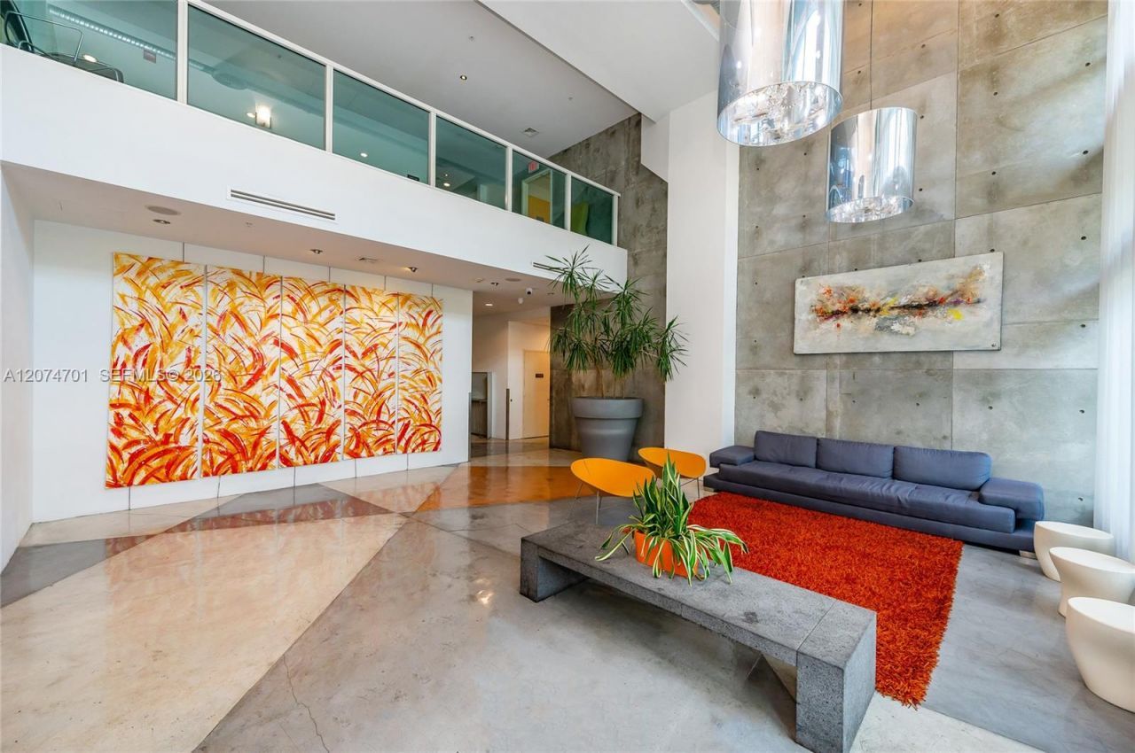 234 NE 3rd St, Unit 1703, Miami, FL 33132 Photo
