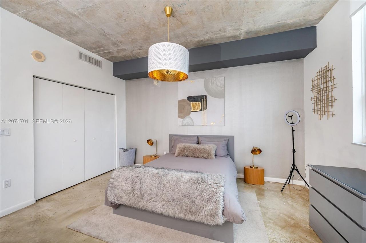 234 NE 3rd St, Unit 1703, Miami, FL 33132 Photo