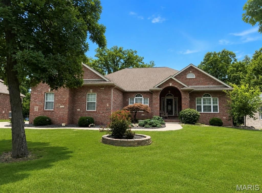 22 Stonebridge Crossing Drive , Maryville, IL 62062 Main Photo
