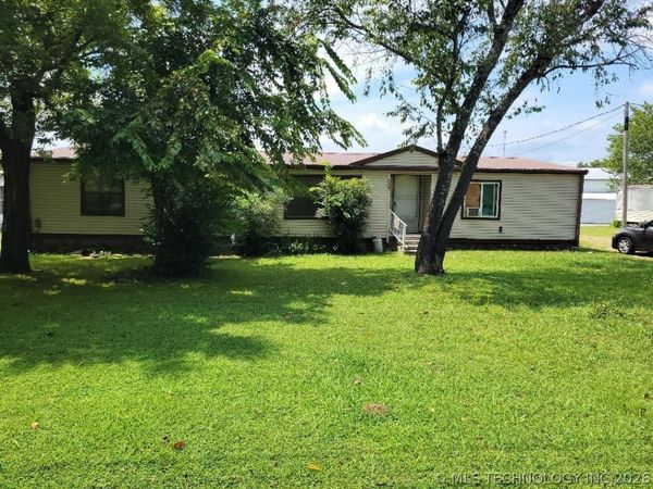 525 SW 3rd Street , Krebs, OK 74501
