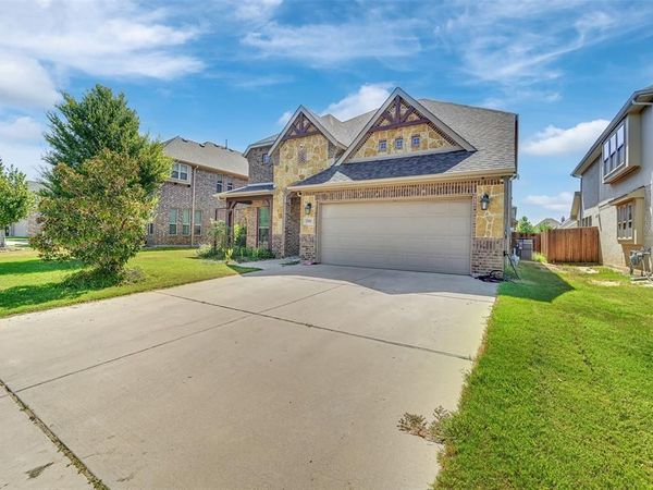 2743 Chimney Rock Road, Burleson, TX 76028