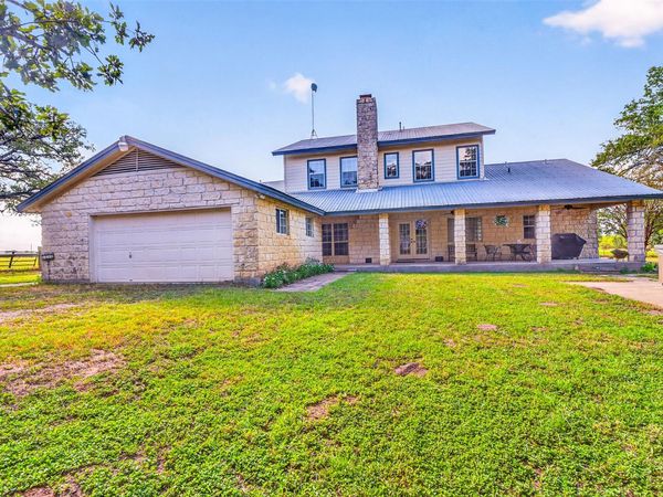 2690 County Road 306, Lexington, TX 78947