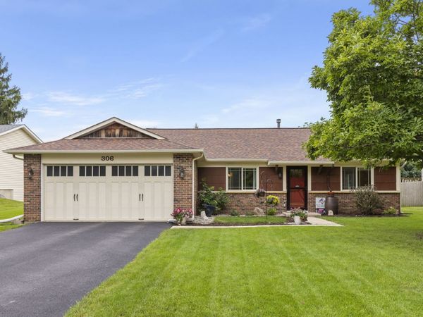 306 Drake Court , Bolingbrook, IL 60490