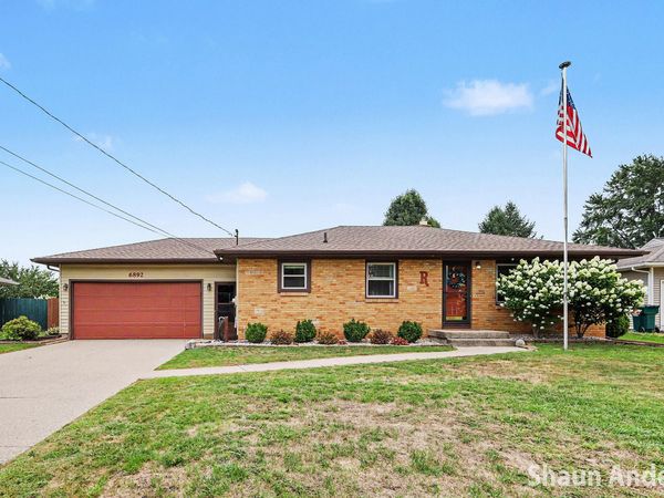 6892 Quincy Drive SW, Grand Rapids, MI 49548