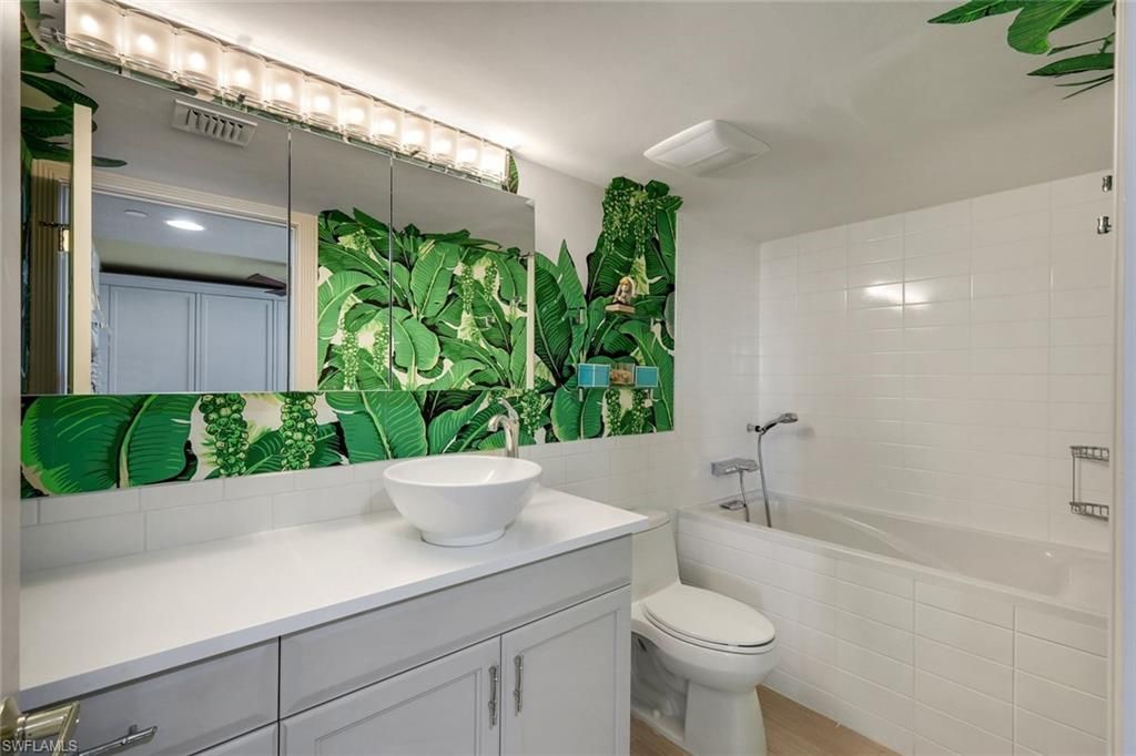 6361 Pelican Bay Blvd, Unit 402, Naples, FL 34108 Photo
