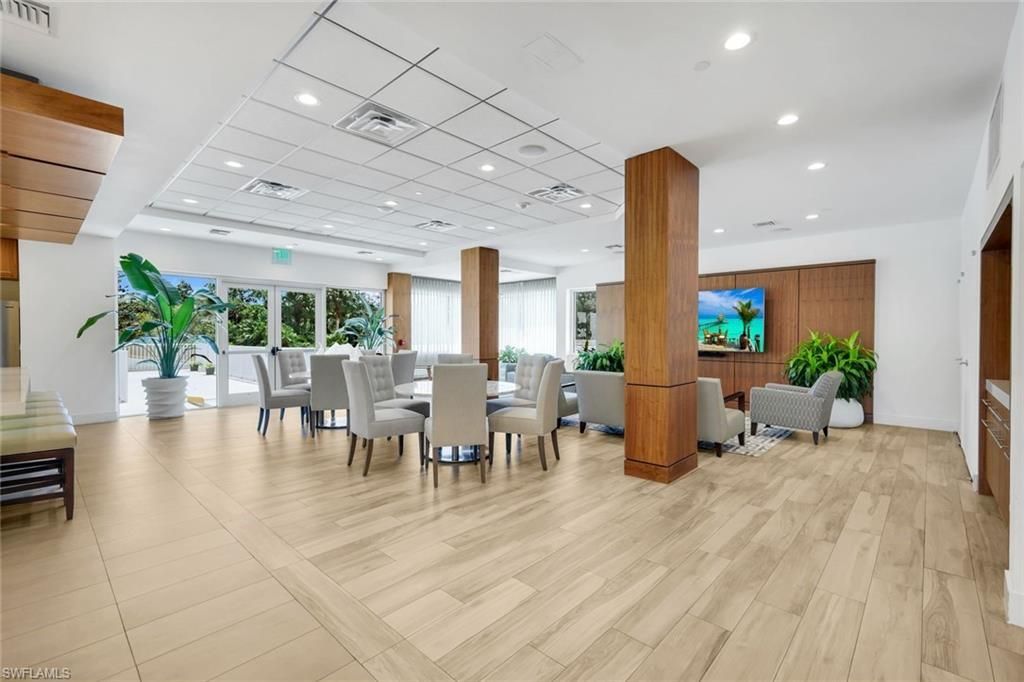 6361 Pelican Bay Blvd, Unit 402, Naples, FL 34108 Photo