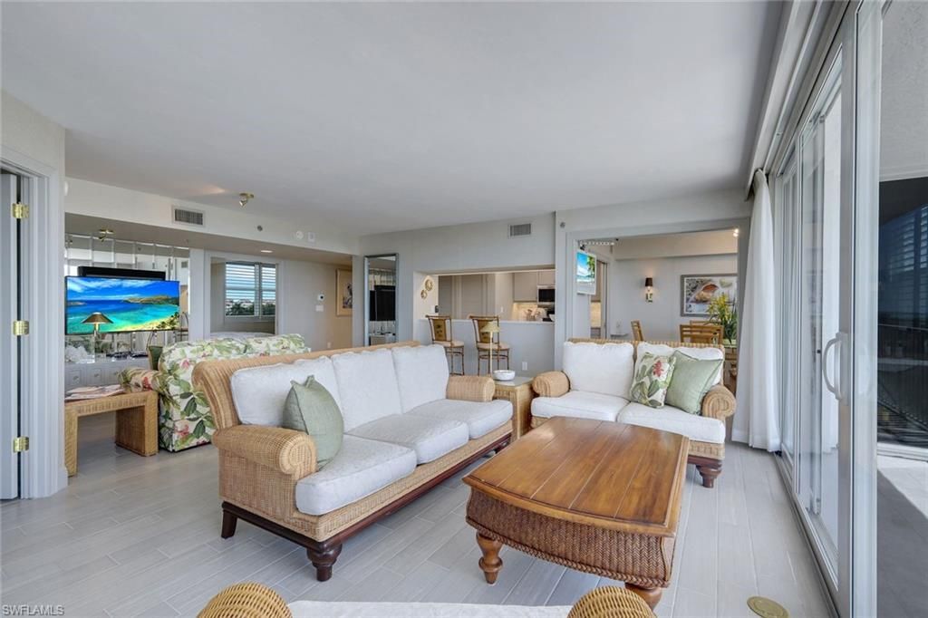 6361 Pelican Bay Blvd, Unit 402, Naples, FL 34108 Photo