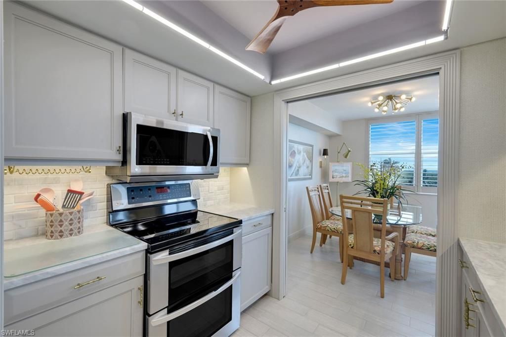 6361 Pelican Bay Blvd, Unit 402, Naples, FL 34108 Photo