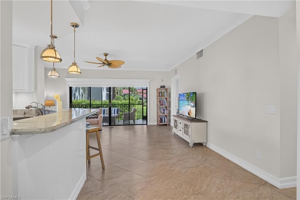 599 Serendipity Dr, Unit 599, Naples, FL 34108 Photo