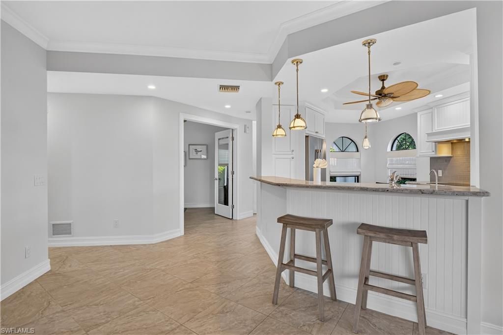 599 Serendipity Dr, Unit 599, Naples, FL 34108 Photo