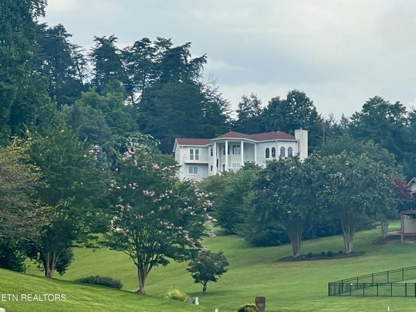 3354 Bentwood Drive, Kodak, TN 37764