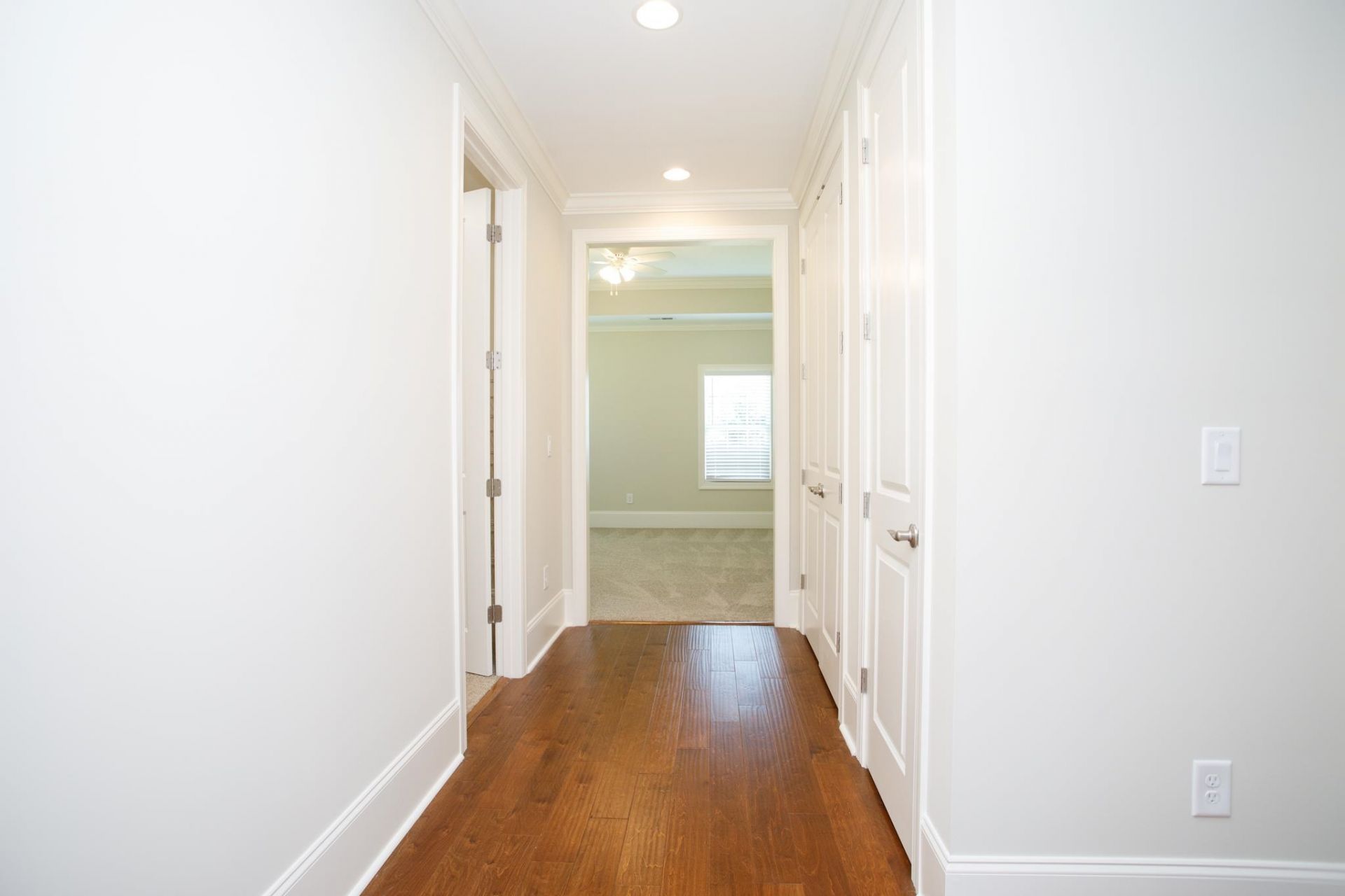 305 Triton Ct. Photo 25