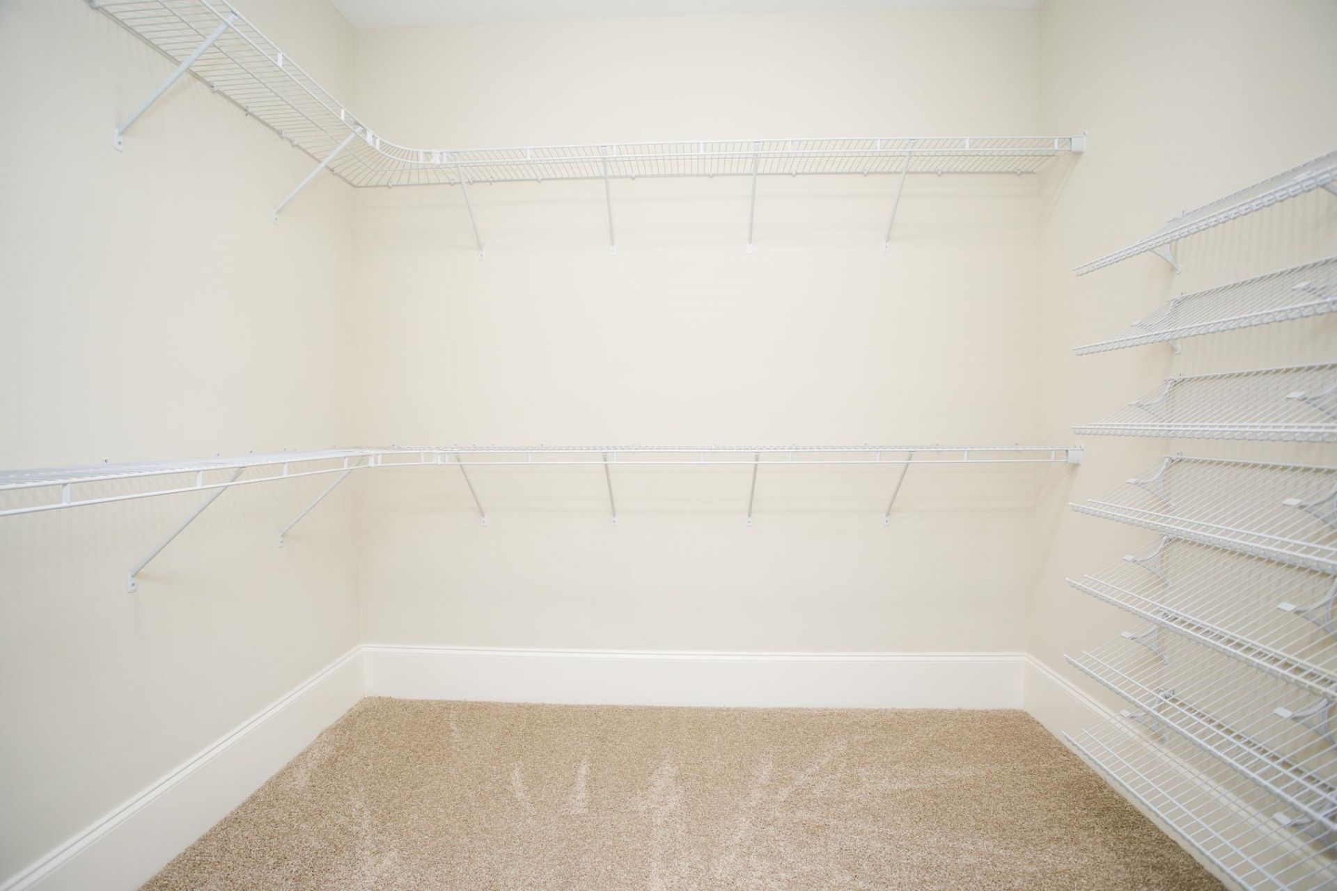 305 Triton Ct. Photo 30