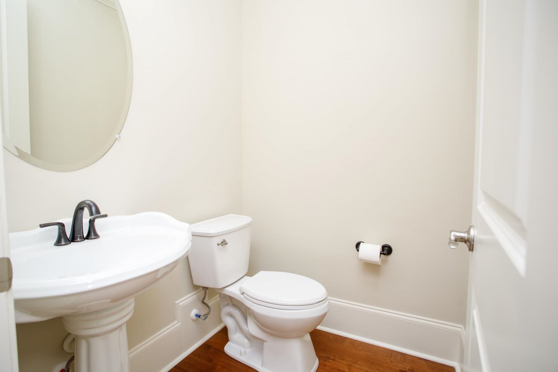 305 Triton Ct. Photo 31