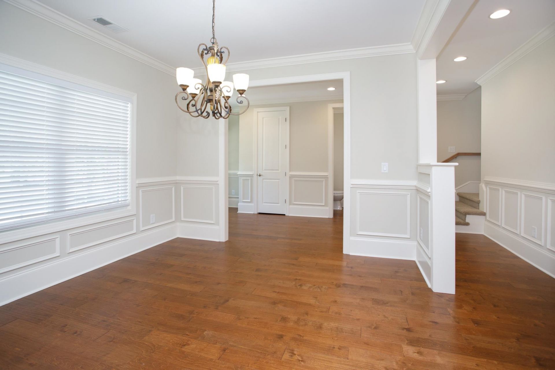 305 Triton Ct. Photo 7