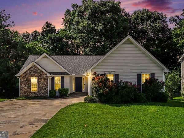 4925 Sunny Ridge Court, Flowery Branch, GA 30542