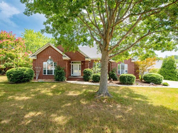 27 Belle River Circle, Maumelle, AR 72113