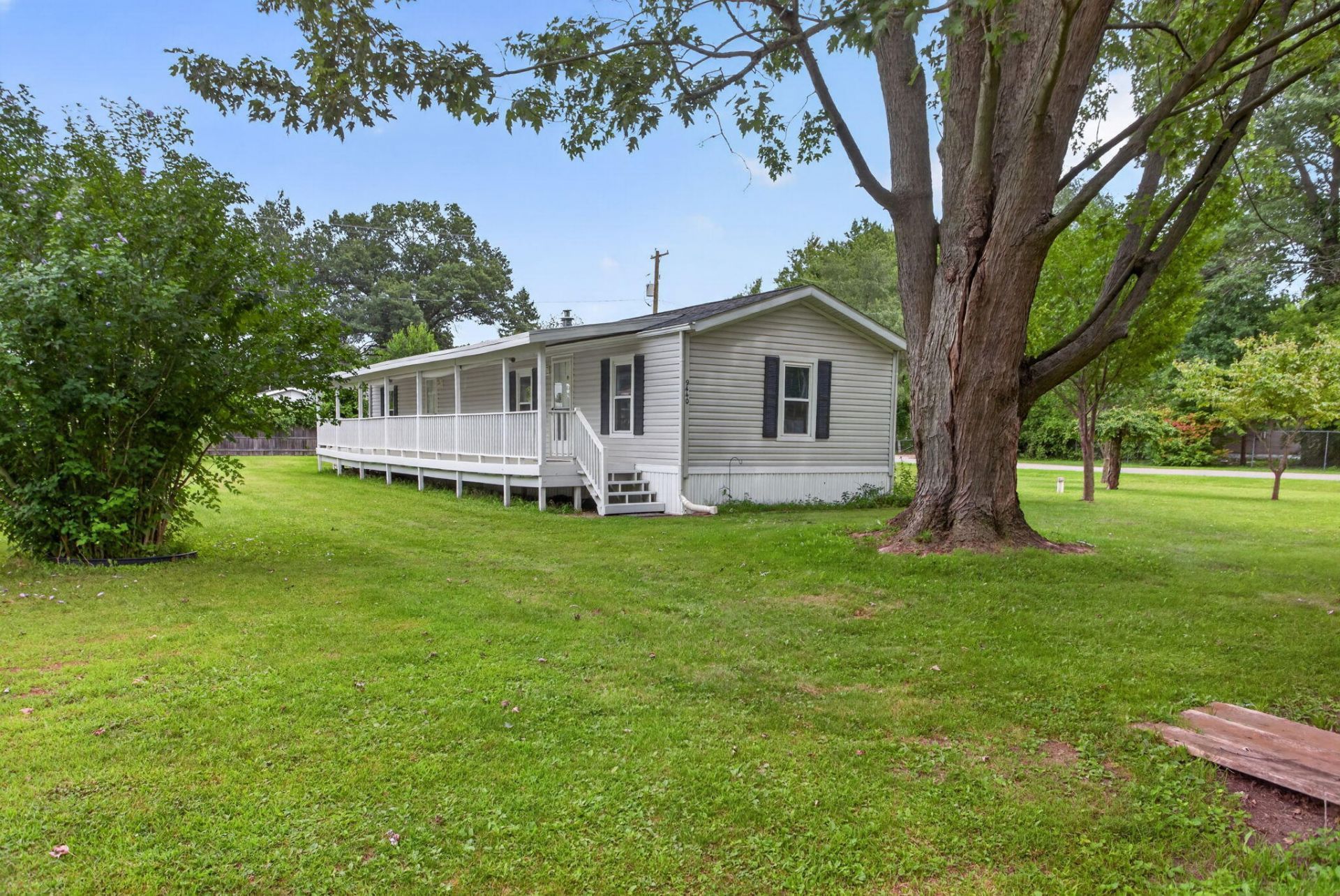9440 Stetler Drive, Jackson, MI 49201 Main Photo