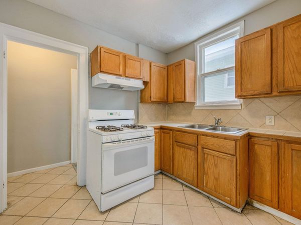 1019 Cooper Avenue SE, Grand Rapids, MI 49507