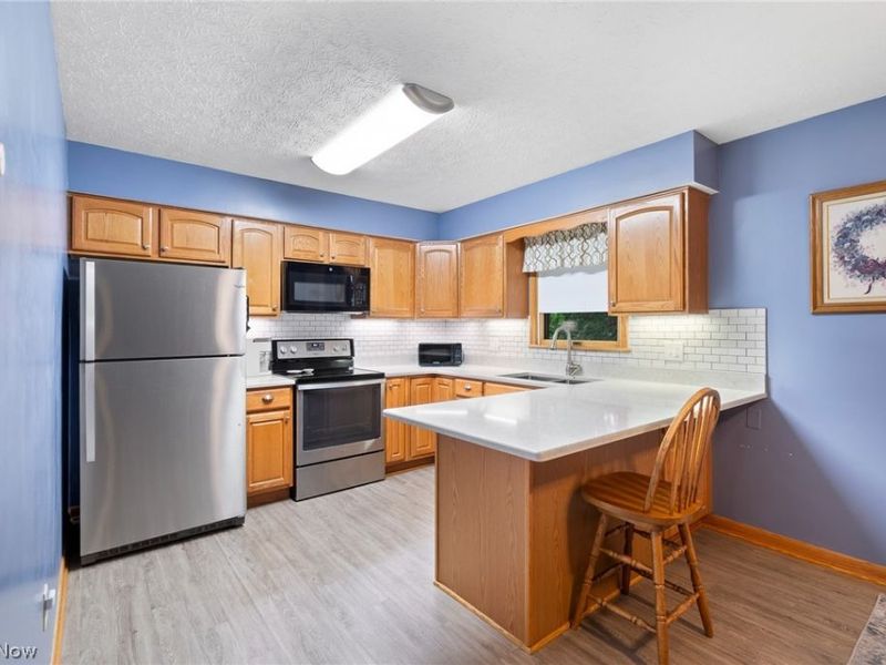 380 Naples Drive, Elyria, OH 44035 Photo 14