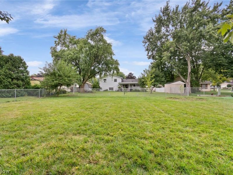 380 Naples Drive, Elyria, OH 44035 Photo 31