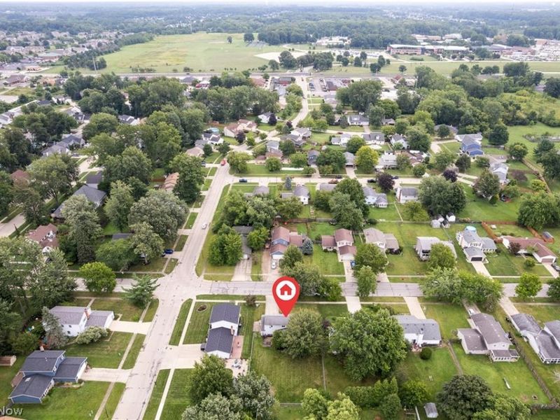 380 Naples Drive, Elyria, OH 44035 Photo 34
